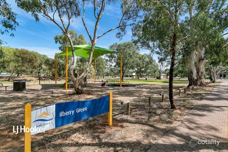 2 Elizabeth Cres, Valley View, SA 5093