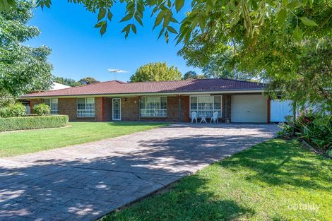 2 Cowan Ave, Littlehampton, SA 5250