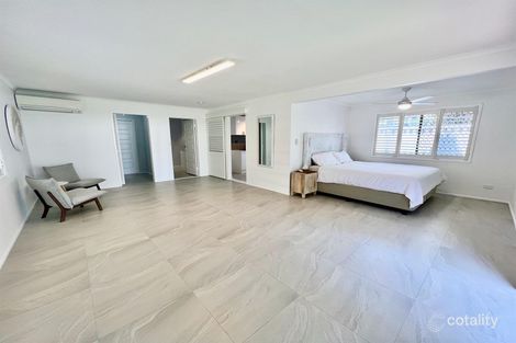 Property photo of 54 Muir Street Labrador QLD 4215