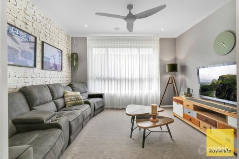 Property photo of 14 Ferneley View Aintree VIC 3336