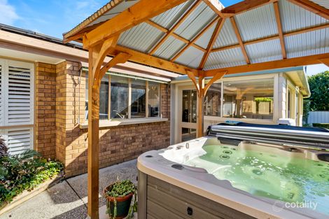 Property photo of 7 Silky Oak Close Green Point NSW 2251