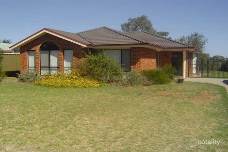 Property photo of 98 Twickenham Drive Dubbo NSW 2830