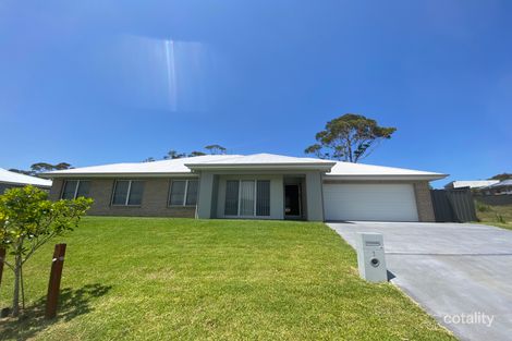 3 Galiga Cres, Dolphin Point, NSW 2539