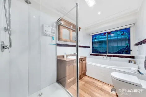 Property photo of 9 Melba Avenue Sunbury VIC 3429