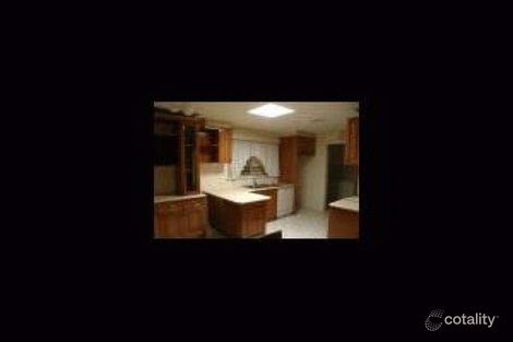 Property photo of 30 Angelique Grove Albanvale VIC 3021