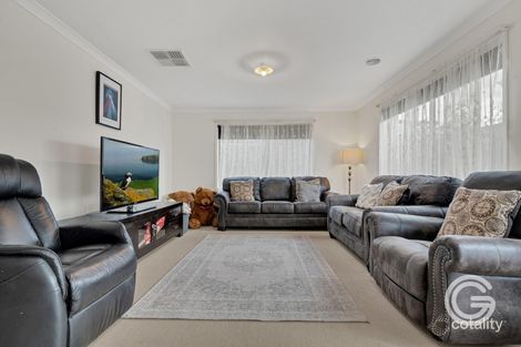 Property photo of 10 Braestar Street Cranbourne VIC 3977