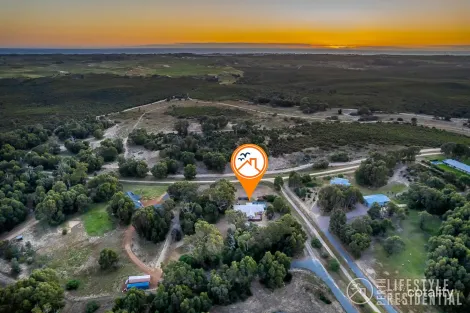 Property photo of 7 Nutmeg Grove Two Rocks WA 6037