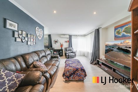 Property photo of 1 Tisher Place Ambarvale NSW 2560