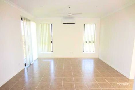 Property photo of 25 Orangeberry Circuit Mount Low QLD 4818