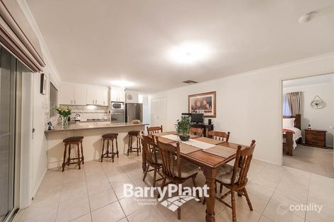 Property photo of 48 Sandalwood Drive Pakenham VIC 3810