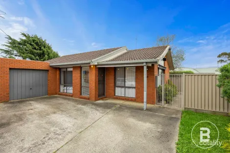 2/42 Queen St, Sebastopol, VIC 3356