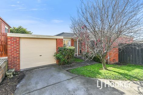 Property photo of 4/3 Hale Place Pakenham VIC 3810