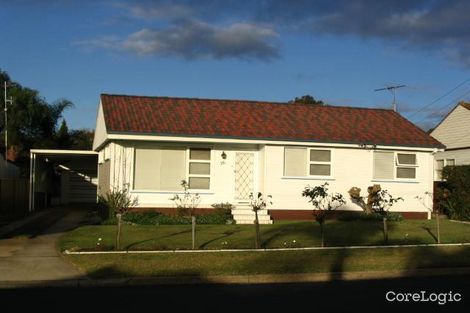 Property photo of 28 Barlow Crescent Canley Heights NSW 2166