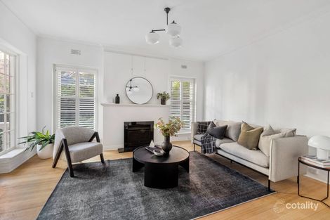 Property photo of 2/7 Wallace Avenue Toorak VIC 3142