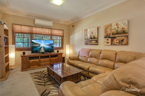 Property photo of 52 Waratah Crescent Macquarie Fields NSW 2564