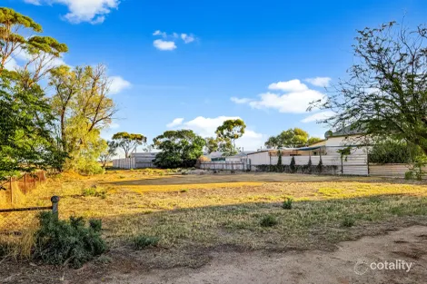 68 Forrest St, Kellerberrin, WA 6410