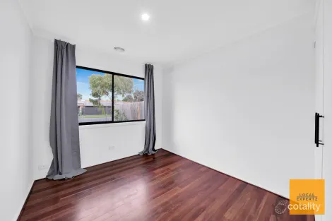 Property photo of 45 Loyola Road Werribee VIC 3030
