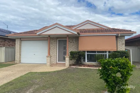 37 Lady Nelson Pl, Yamba, NSW 2464