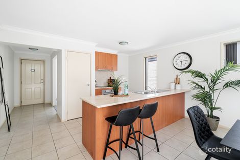 Property photo of 17 Hawkstone Road Manor Lakes VIC 3024