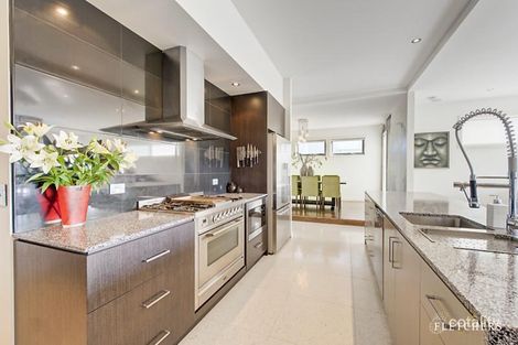 Property photo of 11 Carrington Street Balwyn North VIC 3104