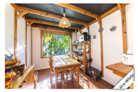 Property photo of 11 Hannam Place Mawson ACT 2607