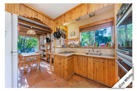 Property photo of 11 Hannam Place Mawson ACT 2607