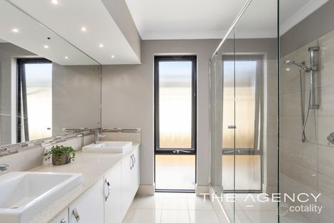 Property photo of 9 Duckbill Loop Southern River WA 6110