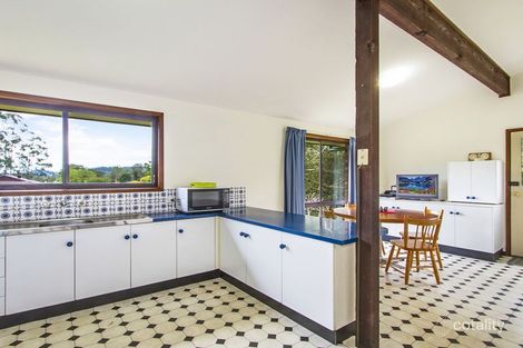 Property photo of 40 Wendy Drive Point Clare NSW 2250