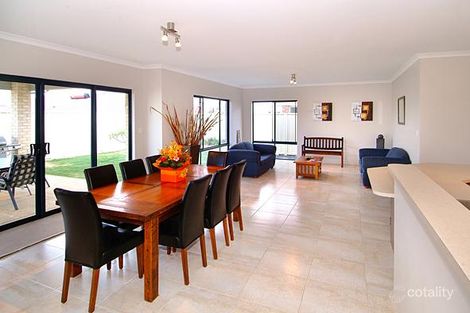 Property photo of 31 Indooroopilly Crescent Dunsborough WA 6281