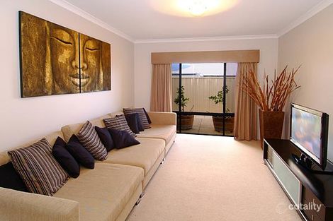 Property photo of 31 Indooroopilly Crescent Dunsborough WA 6281