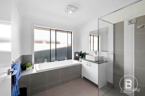 Property photo of 7 Pettett Close Miners Rest VIC 3352