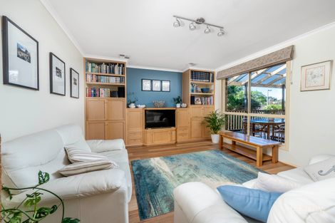 Property photo of 8 Blanc Court Nicholls ACT 2913