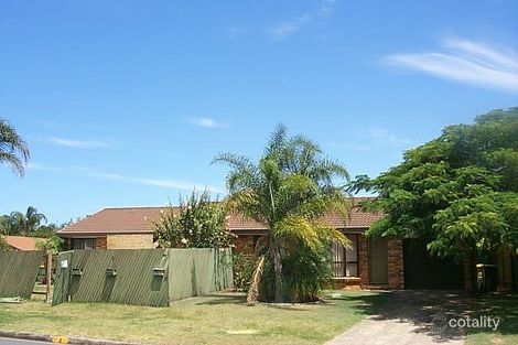 2 Warrie Cl, Paradise Point, QLD 4216