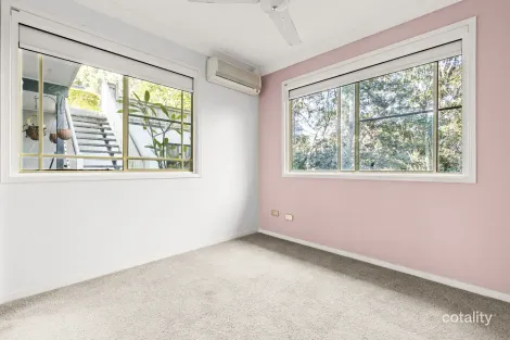 Property photo of 15/87 Russell Terrace Indooroopilly QLD 4068