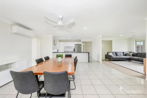 Property photo of 2 Morgan Way Kalkie QLD 4670