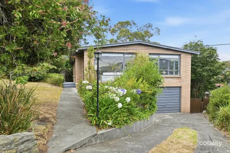 7 Cedar St, Lindisfarne, TAS 7015