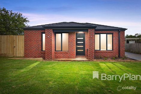 Property photo of 1/10 Moorfield Avenue Rosebud VIC 3939