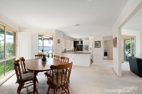 Property photo of 18 Parkview Close Hoppers Crossing VIC 3029