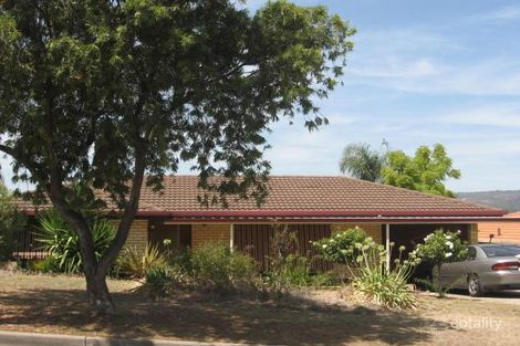 17 Eaglehawk Rd, Modbury Heights, SA 5092