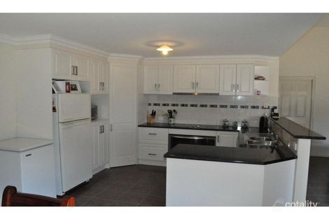 Property photo of 18 Dwyer Court Koo Wee Rup VIC 3981