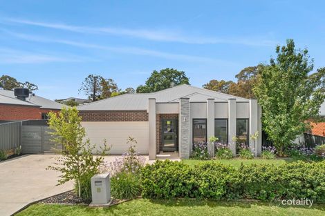 8 Carloway Dr, Mckenzie Hill, VIC 3451