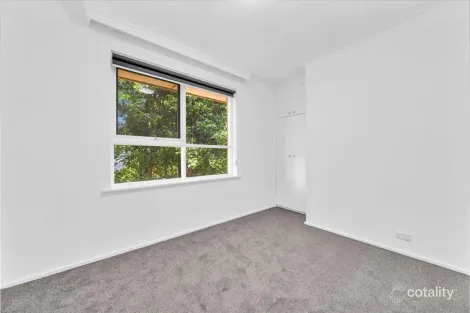 Property photo of 8/6 Rigby Avenue Carnegie VIC 3163