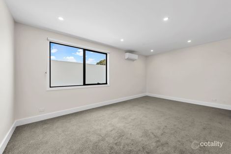Property photo of 11 Portland Parade Seaford VIC 3198