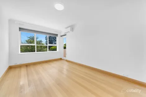 Property photo of 8/6 Rigby Avenue Carnegie VIC 3163