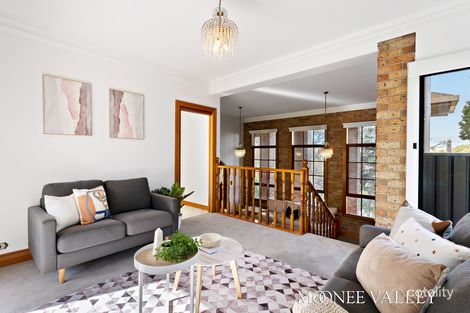 Property photo of 4 Jennifer Court Avondale Heights VIC 3034