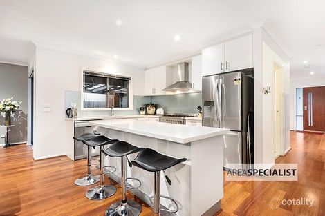 Property photo of 3 Pittosporum Grove Doveton VIC 3177