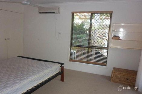 Property photo of 24 Sayre Crescent Boyne Island QLD 4680