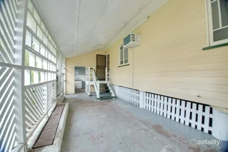 Property photo of 8 Sinclair Street Newtown QLD 4305