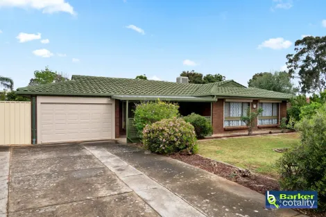 Property photo of 31 Kanimbla Crescent Craigmore SA 5114