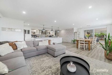 5 Stonyford Bend, Ellenbrook, WA 6069
